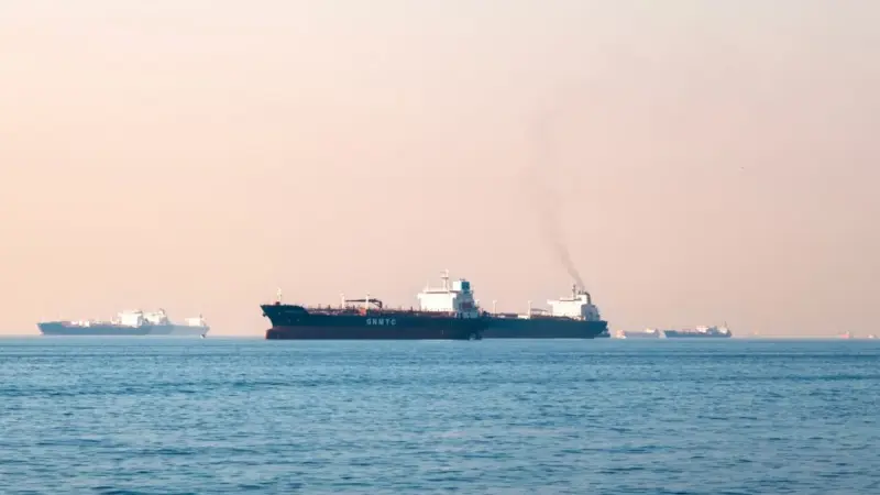Il Golfo Persico brucia ancora