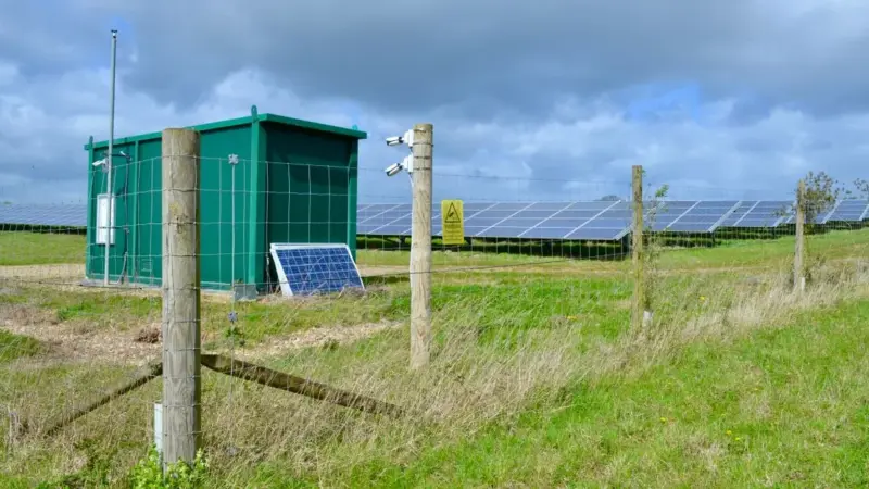 Il record del solare non ha fermato il caro-bolletta