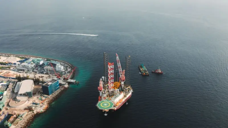 Gli Stati Uniti vogliono lanciare razzi dalle piattaforme petrolifere