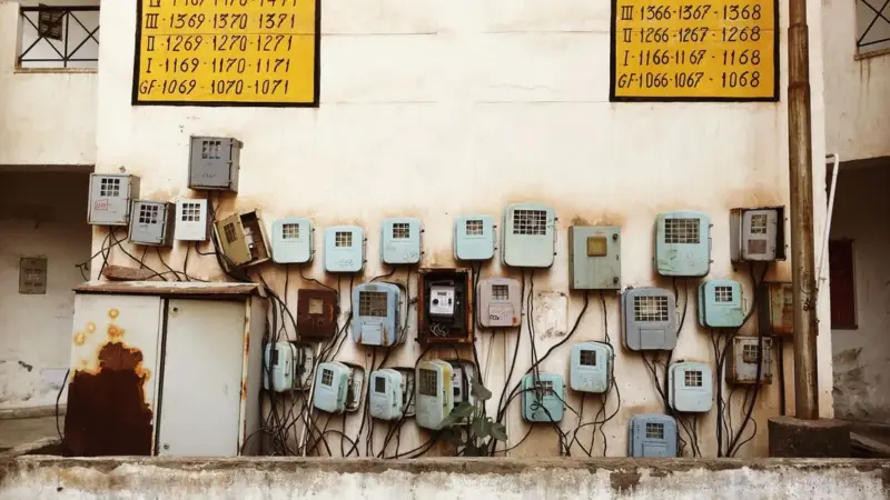 Il 12CP taglia la bolletta residenziale, ma le linee dei data center già approvate restano un conto per tutti