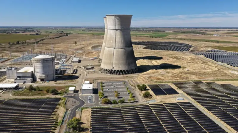Il nucleare costa tre volte il fotovoltaico