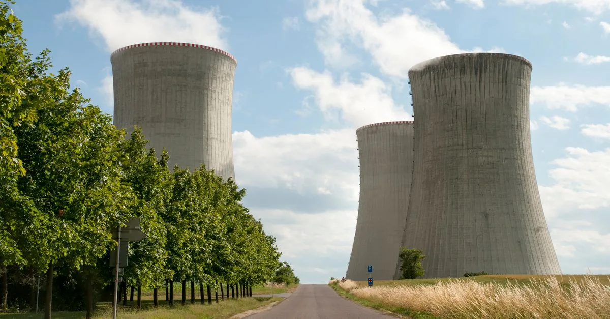 Il nucleare si spegne per legge quando fa caldo