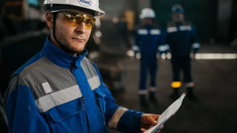 Il vetro è rimasto l'ultimo materiale senza standard globali