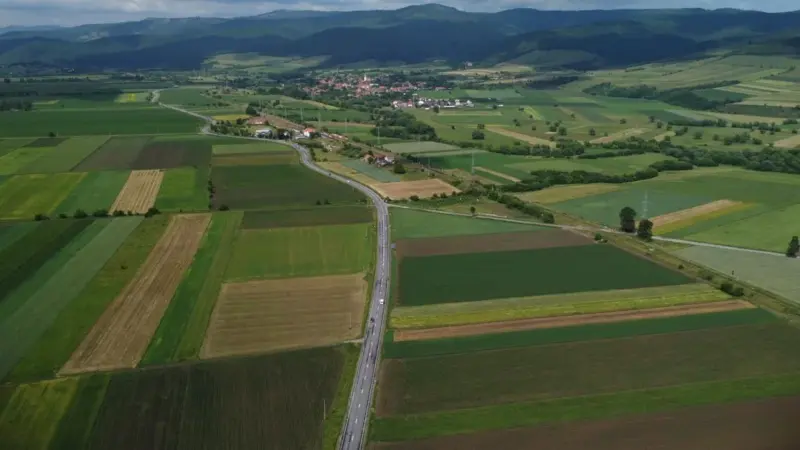 La Commissione Ue ha aspettato sette mesi per pubblicare lo studio sull'agricoltura