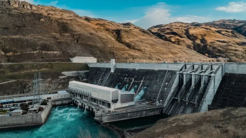 Le centrali idroelettriche di un secolo fa oggi alimentano i server