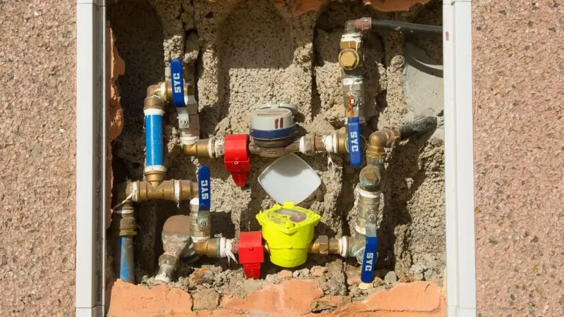 L'Italia perde quasi metà dell'acqua potabile