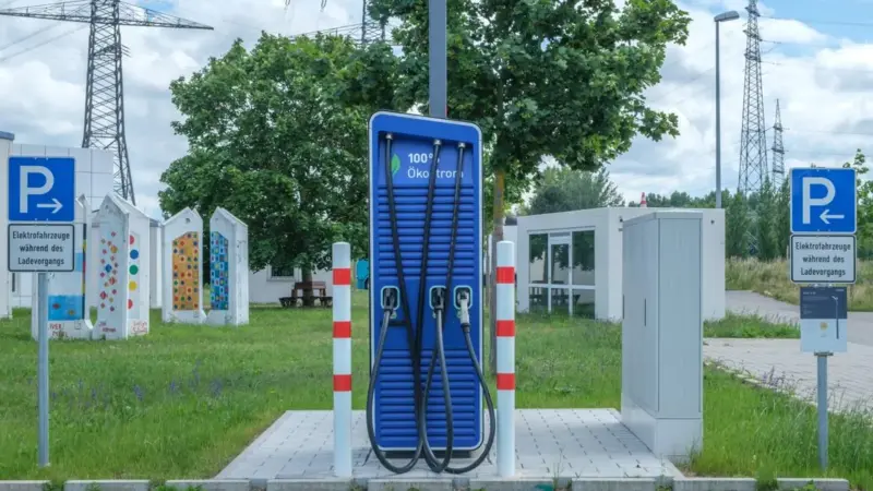 Più ricariche, meno colonnine: il paradosso della rete elettrica americana