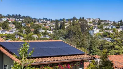 Su Pine Ridge il solare si attacca alla presa di casa