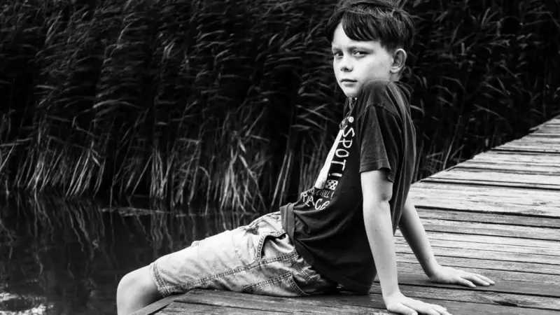 Un bambino si è accorto che il lago non puzza più