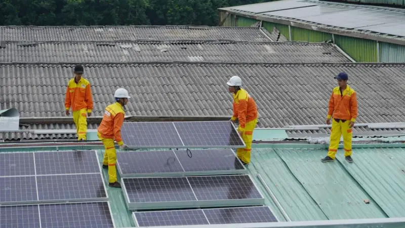 Il governo ha tagliato i fondi per le comunità energetiche