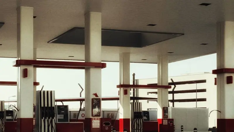 La benzina cinese è crollata del 42% in un mese
