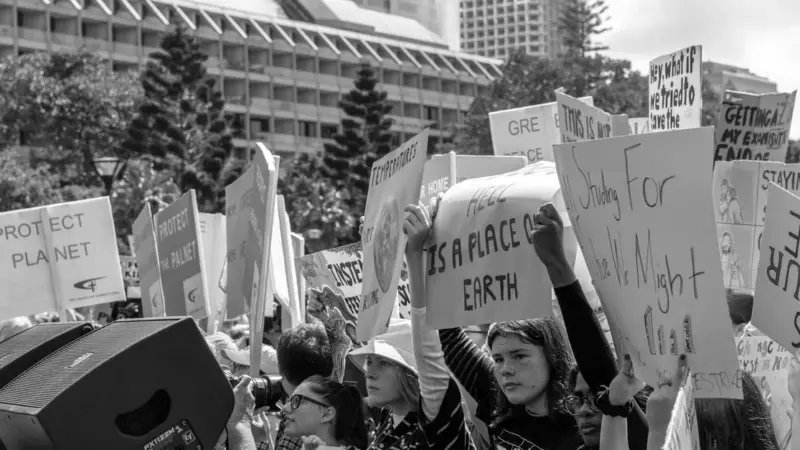 La California non parla più una sola lingua sull'ambiente