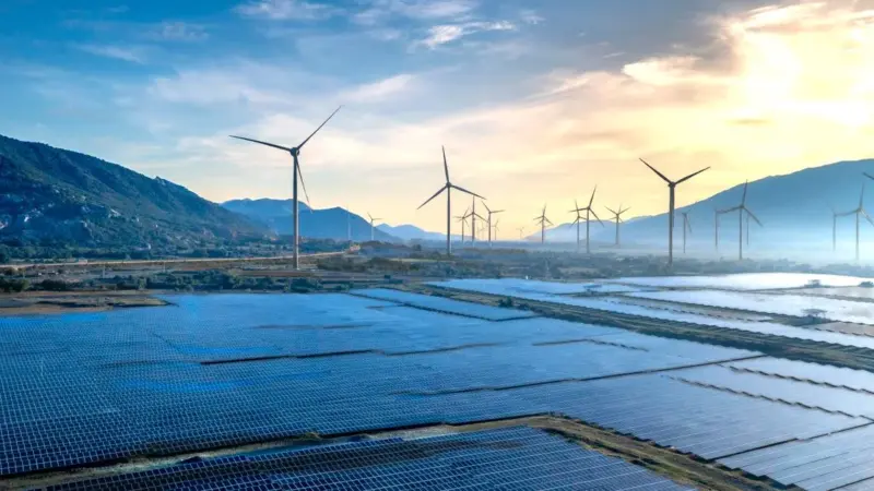 La Cina ha superato il termoelettrico con eolico e solare