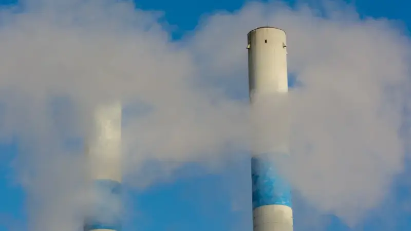 La Commissione vuole rallentare il mercato del carbonio