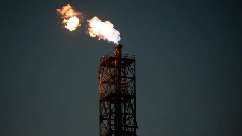Perenco dice di aver spento 220 torce. A Kitombe le strade si bloccano di nuovo