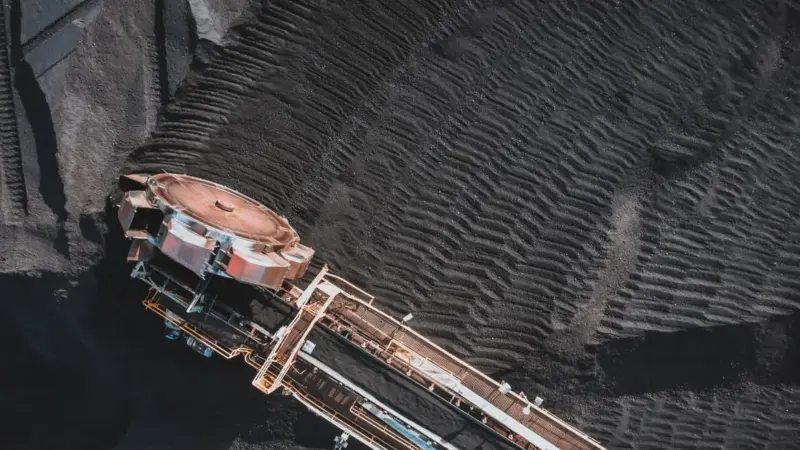 Il Sulawesi Centrale costruisce ancora carbone in zona sismica