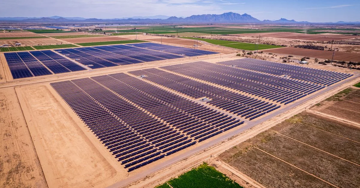 Un impianto solare e un data center per l'IA non sono la stessa cosa. Il Bureau of Land Management li ha equiparati